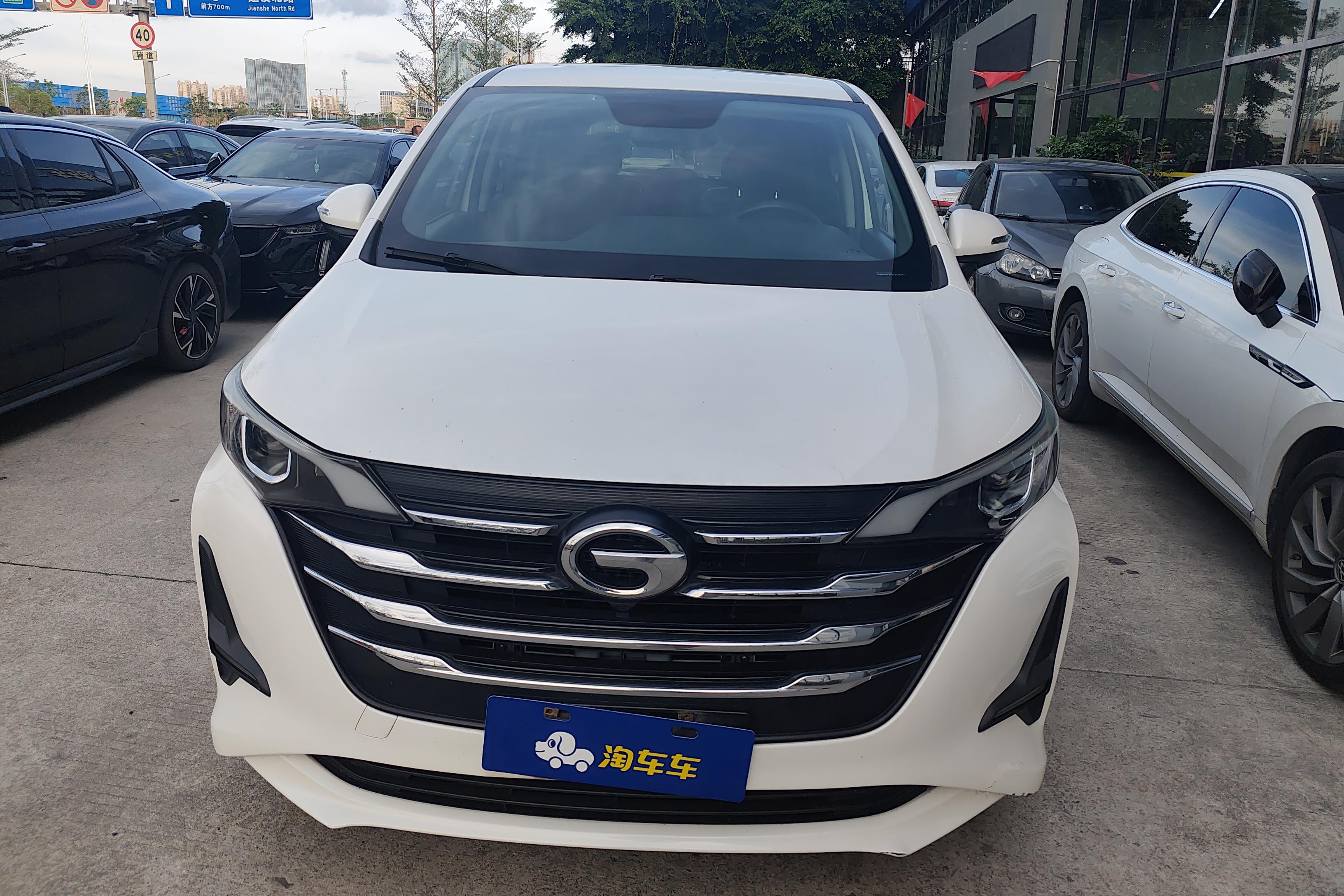 GAC Trumpchi M6 2019 car image #4