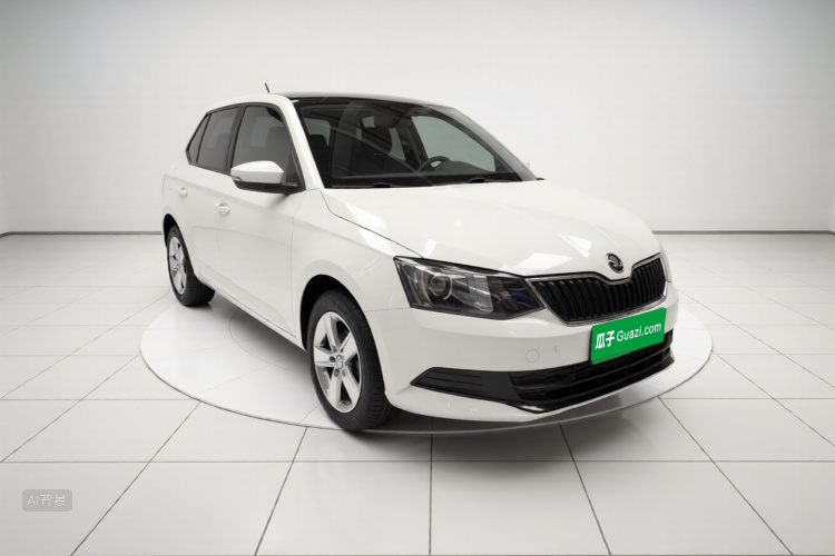 Skoda Fabia 2017 immagine di auto #4