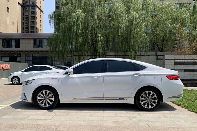 GEELY Ulion New Energy 2018 car image #4
