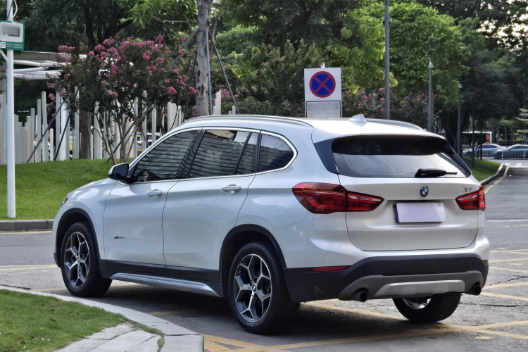 BMW X1 M35Li 2017 car image #4