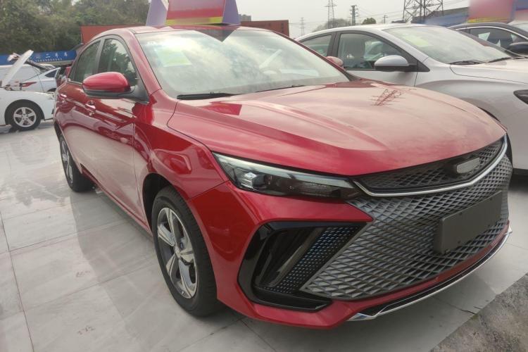 GEELY Emgrand L HiP #4 GEELY Emgrand L HiP car image #4