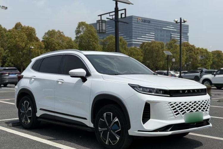 Exceed Chasing Wind C-DM 2023 #4 Exceed Chasing Wind C-DM 2023 car image #4