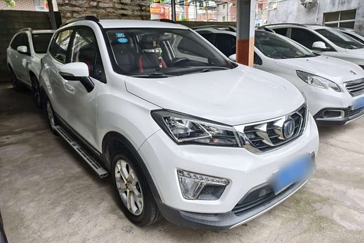 Changan CS15 EV 2016 #4 Changan CS15 EV 2016 car image #4