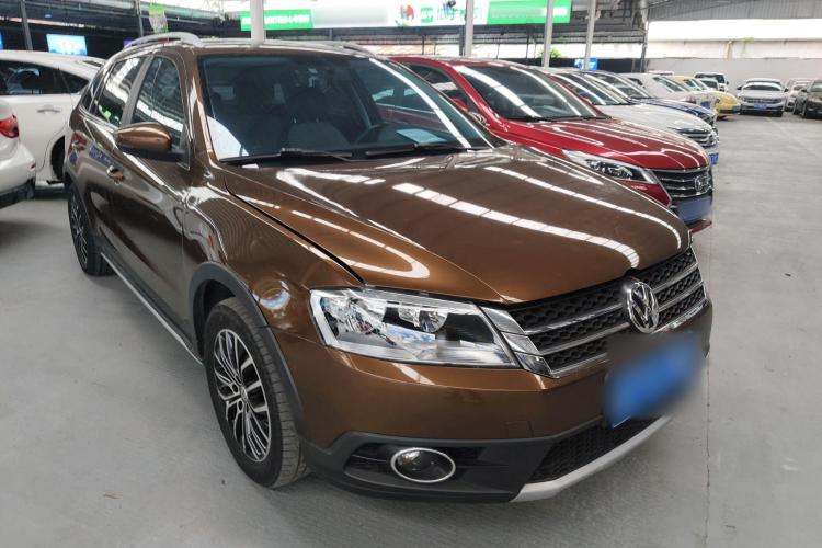 Volkswagen Cross Lavida 2017 صورة سيارة #4