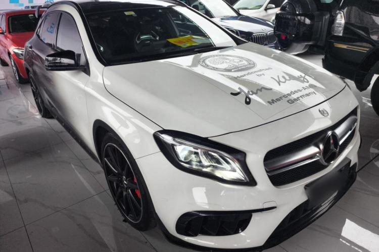 Mercedes-Benz GLA AMG 2019 car image #4