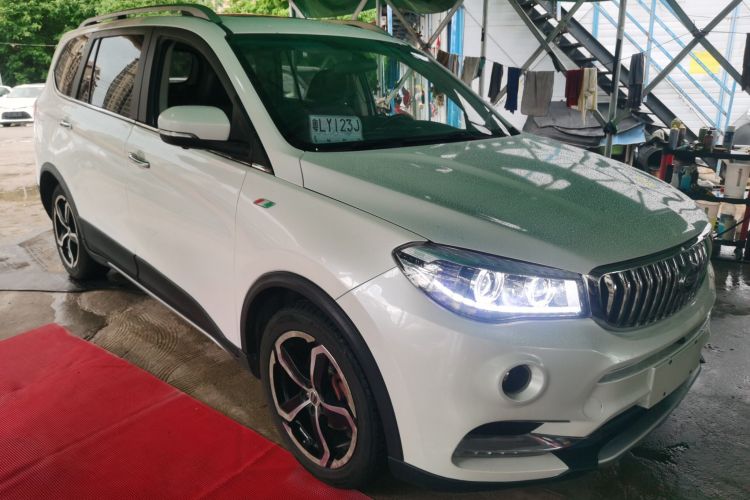 SWM X3 2017 изображение автомобиля #4