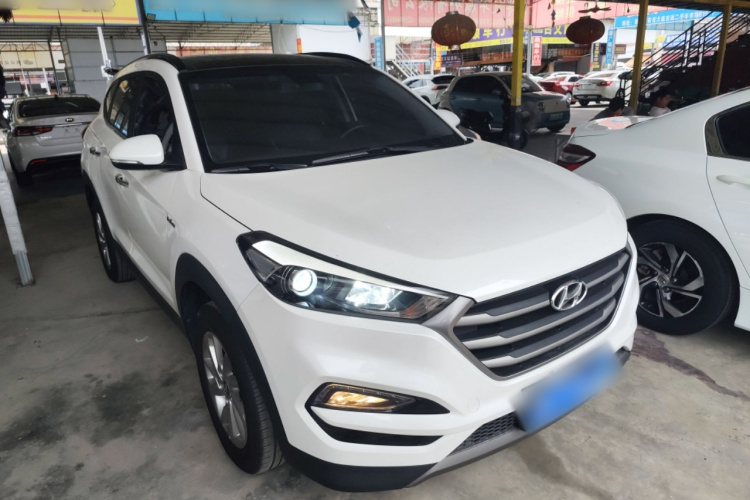 Hyundai Tucson (Imported) 2016 #4 Hyundai Tucson (Imported) 2016 car image #4