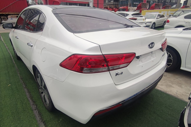 起亚 起亚K4 2016 汽车图片 #4