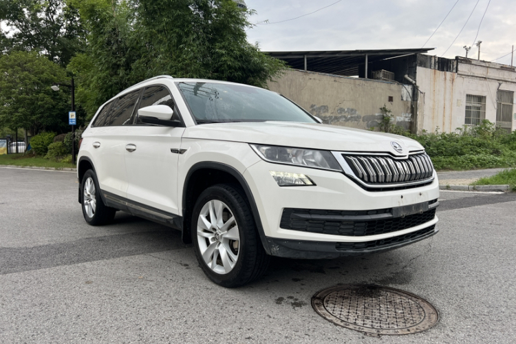 Skoda Kodiaq 2018 imagen de coche #4