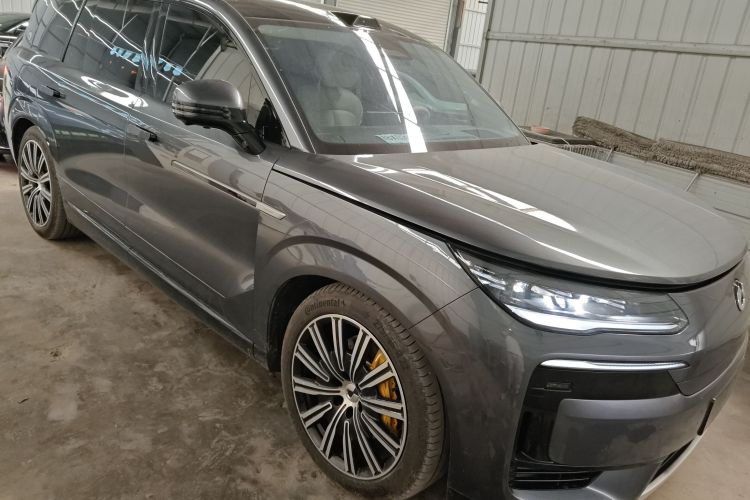 Denza N9 2025 #4 Denza N9 2025 car image #4