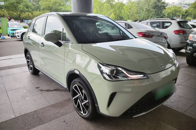 哪吒汽车 哪吒AYA 2024 汽车图片 #4