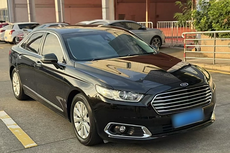 Ford Taurus 2016 car image #4
