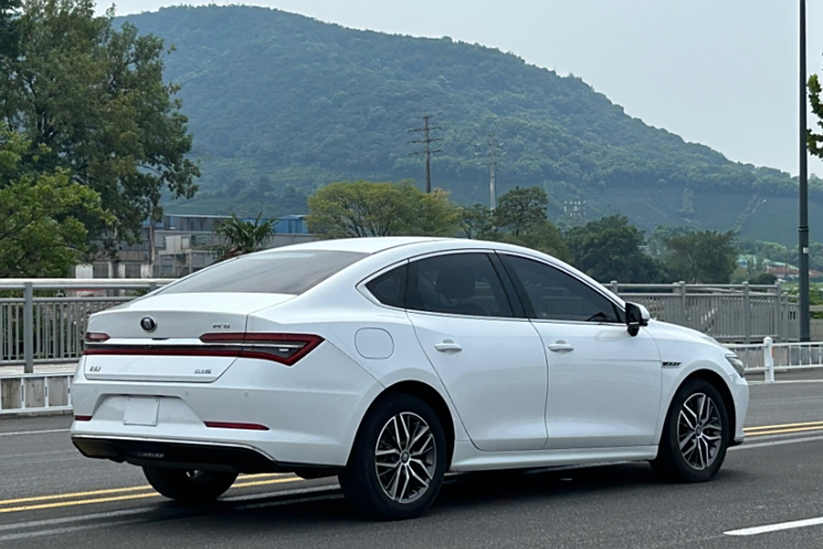 BYD Qin Pro New Energy 2020 car image #4