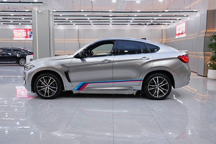 BMW X6 M 2017 صورة سيارة #4