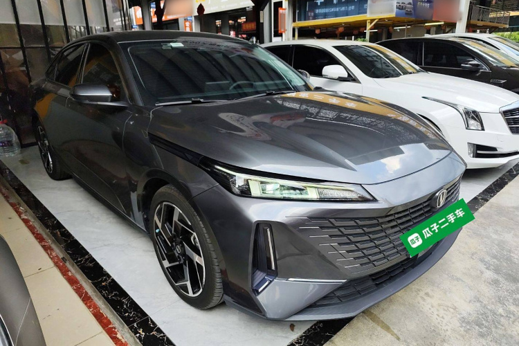 Changan Lamore 2023 #4 Changan Lamore 2023 car image #4