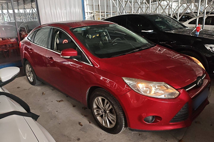 Ford Focus (Imported) 2014 #4 Ford Focus (Imported) 2014 صورة سيارة #4