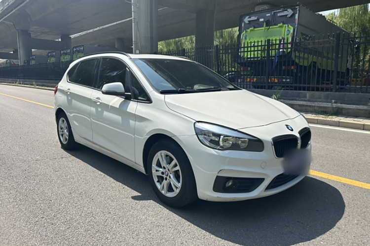 BMW 2 Series Tourer (Imported) 2015 #4 BMW 2 Series Tourer (Imported) 2015 car image #4
