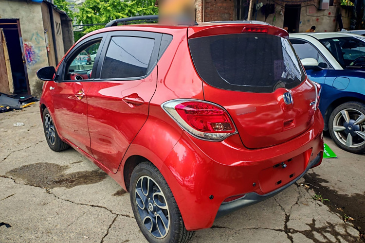 Changan BenBen 2015 #4 Changan BenBen 2015 صورة سيارة #4