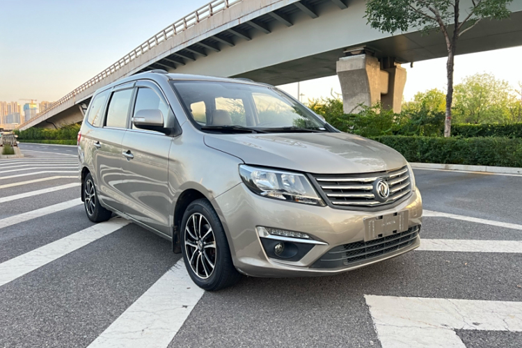 Forthing S500 2015 car image #4