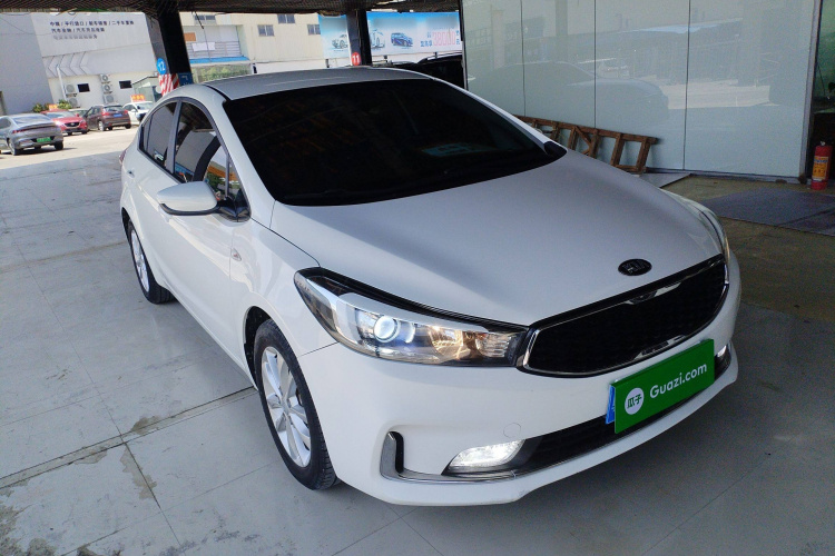 Kia K3 2017 #4 Kia K3 2017 car image #4