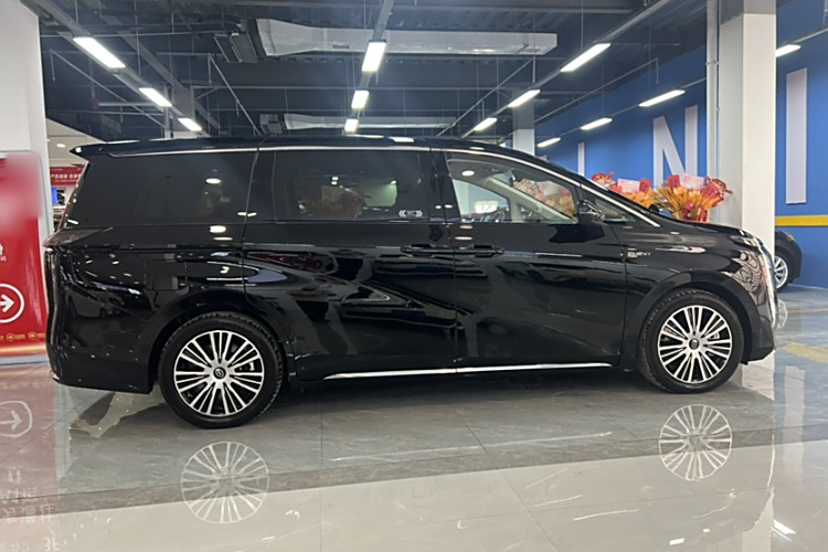 GAC Trumpchi E8 2025 imagem de carro #4