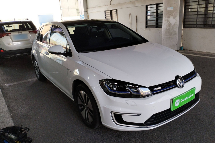 Volkswagen Golf Pure Electric 2020 #4 Volkswagen Golf Pure Electric 2020 image de voiture #4