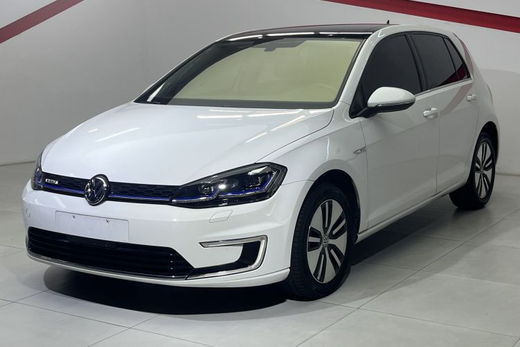 Volkswagen Golf Pure Electric 2020 car image #4