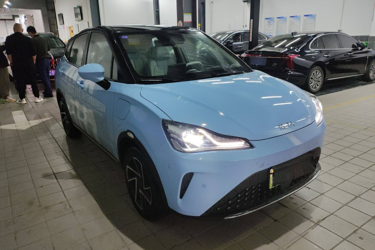 哪吒汽车 哪吒AYA 2023 汽车图片 #4