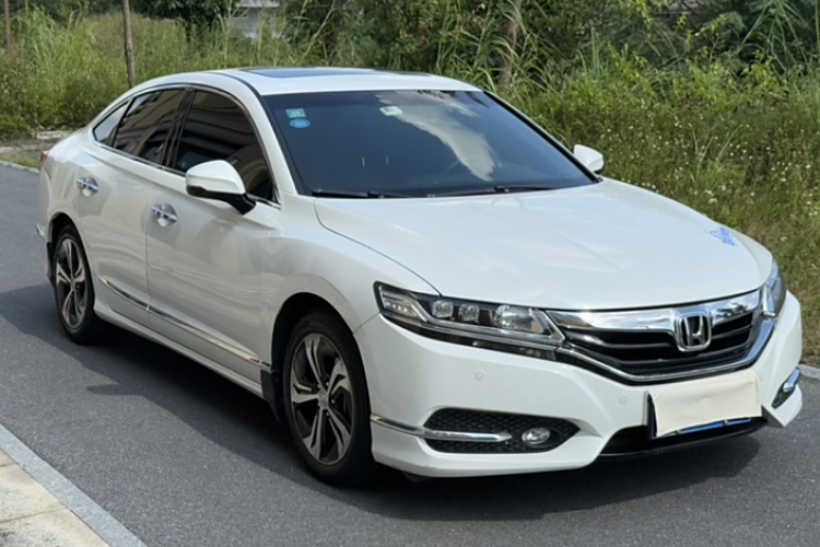 Honda Spirior 2016 car image #4