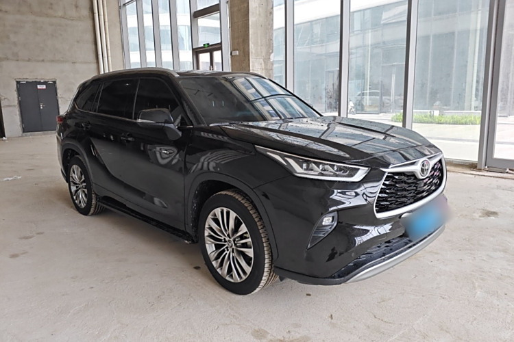 Toyota Highlander (Imported) 2024 car image #4