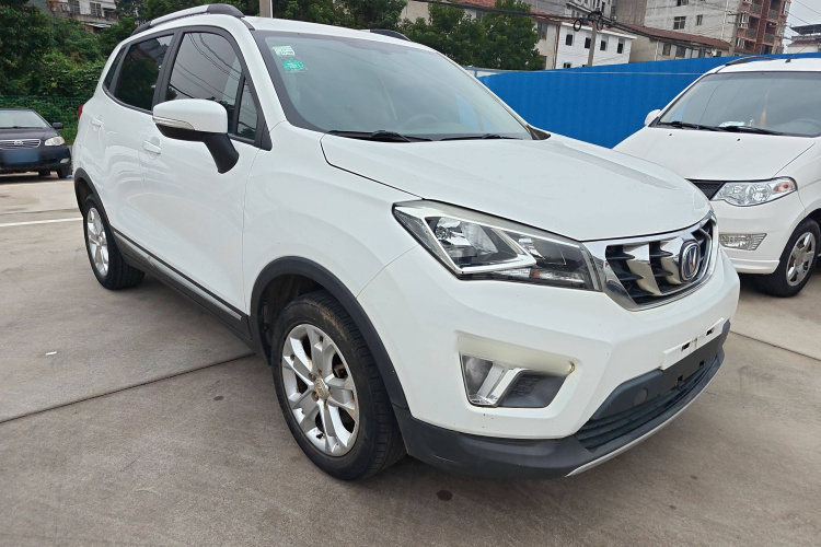 Changan CS15 EV 2018 #4 Changan CS15 EV 2018 imagem de carro #4