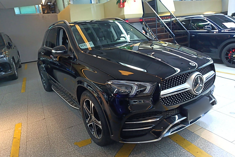 Mercedes-Benz GLE Class New Energy 2022 car image #4