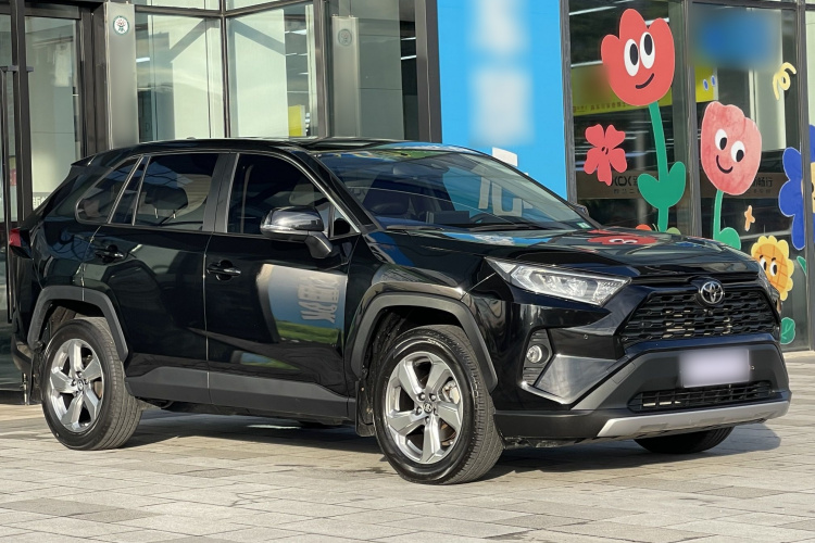 Toyota RAV4 (Imported) 2022 immagine di auto #4