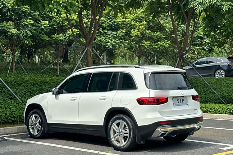 Mercedes-Benz GLB Class 2022 #4 Mercedes-Benz GLB Class 2022 car image #4