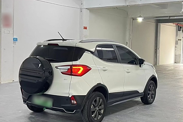 BYD Yuan New Energy 2020 #4 BYD Yuan New Energy 2020 صورة سيارة #4