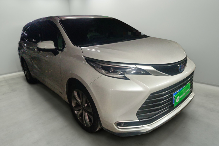 Toyota Sienna 2024 image de voiture #4