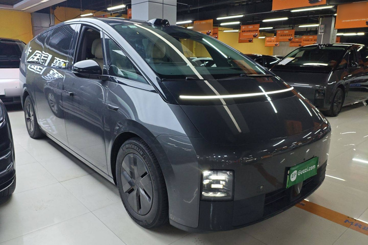 理想汽车 理想MEGA 2024 汽车图片 #4