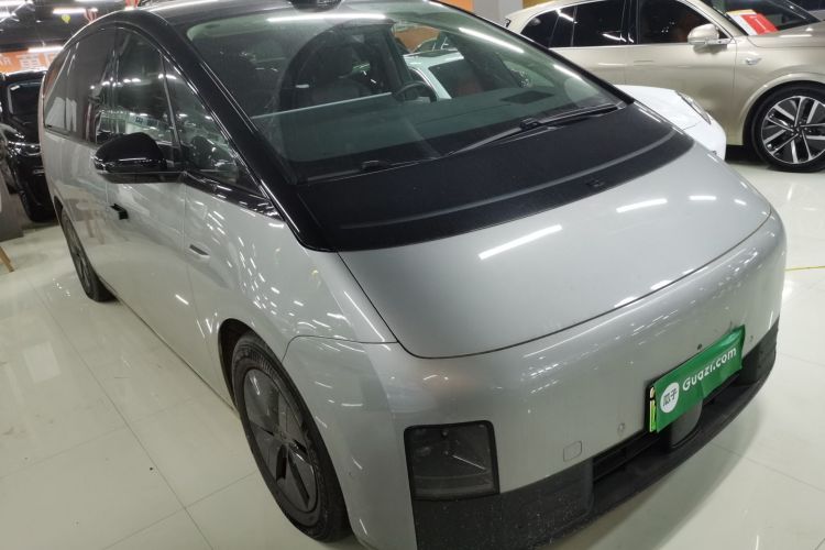 理想汽车 理想MEGA 2024 汽车图片 #4