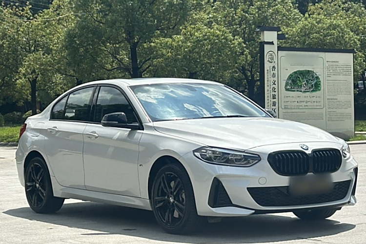 BMW 1 Series M 2022 #4 BMW 1 Series M 2022 car image #4