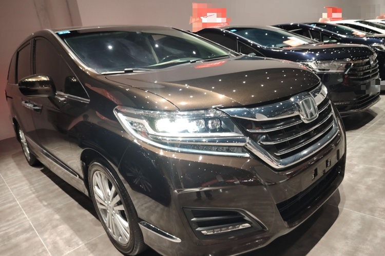 Honda Elysion 2016 imagen de coche #4