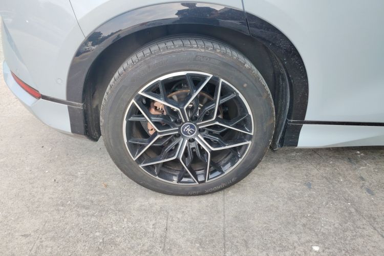 BYD SongL EV 2024 car image #4