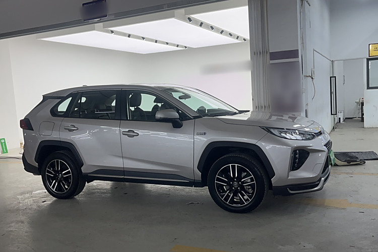 丰田 威兰达新能源 2022 #4 丰田 威兰达新能源 2022 汽车图片 #4