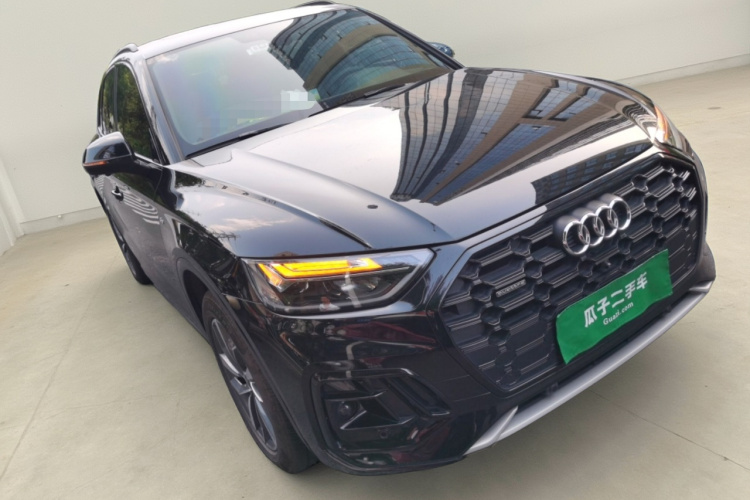 Audi Q5L 2023 car image #4