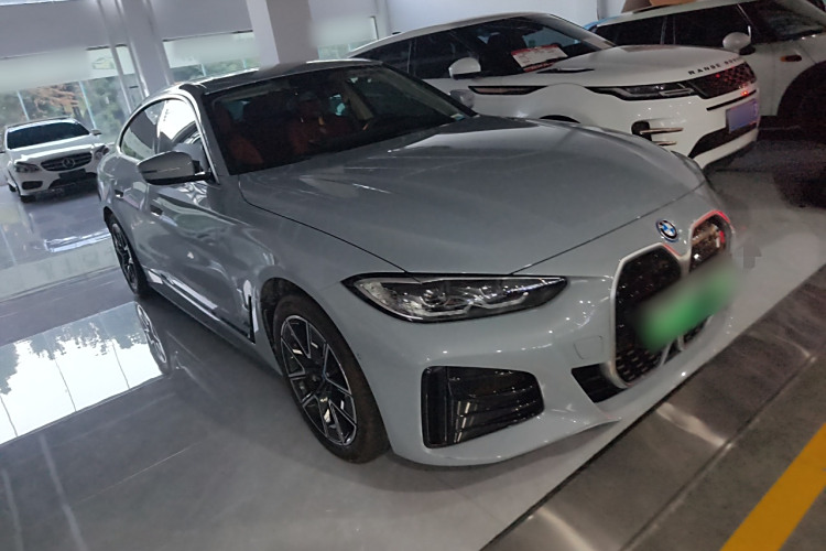 BMW i4 M50 2023 #4 BMW i4 M50 2023 car image #4