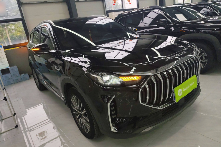 X70 PLUS 2023 image de voiture #4
