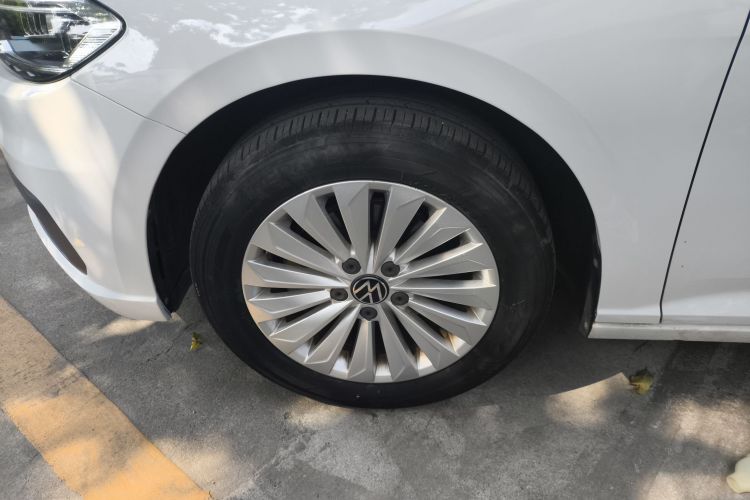 Volkswagen Lavida 2021 car image #4