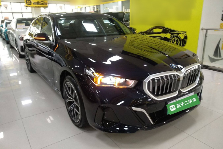 BMW i5 2025 car image #4