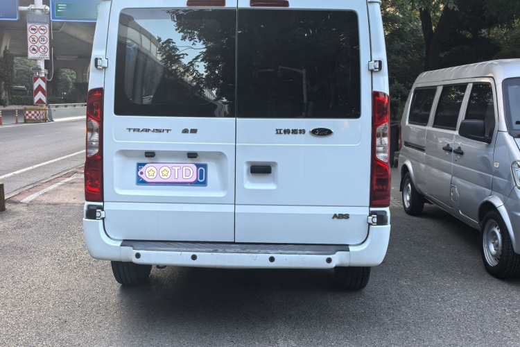 Ford New Transit 2017 car image #4