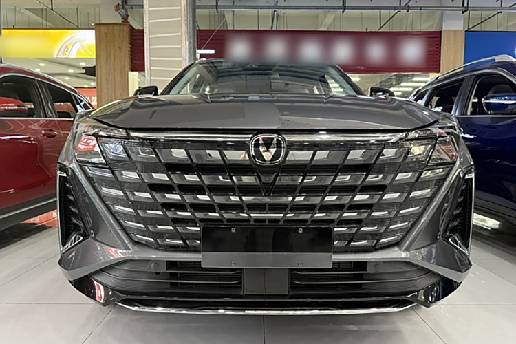 Changan UNI-Z 2025 #4 Changan UNI-Z 2025 immagine di auto #4