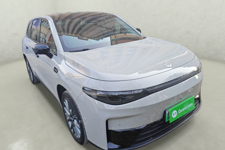 零跑汽车 零跑C10 2025 汽车图片 #4